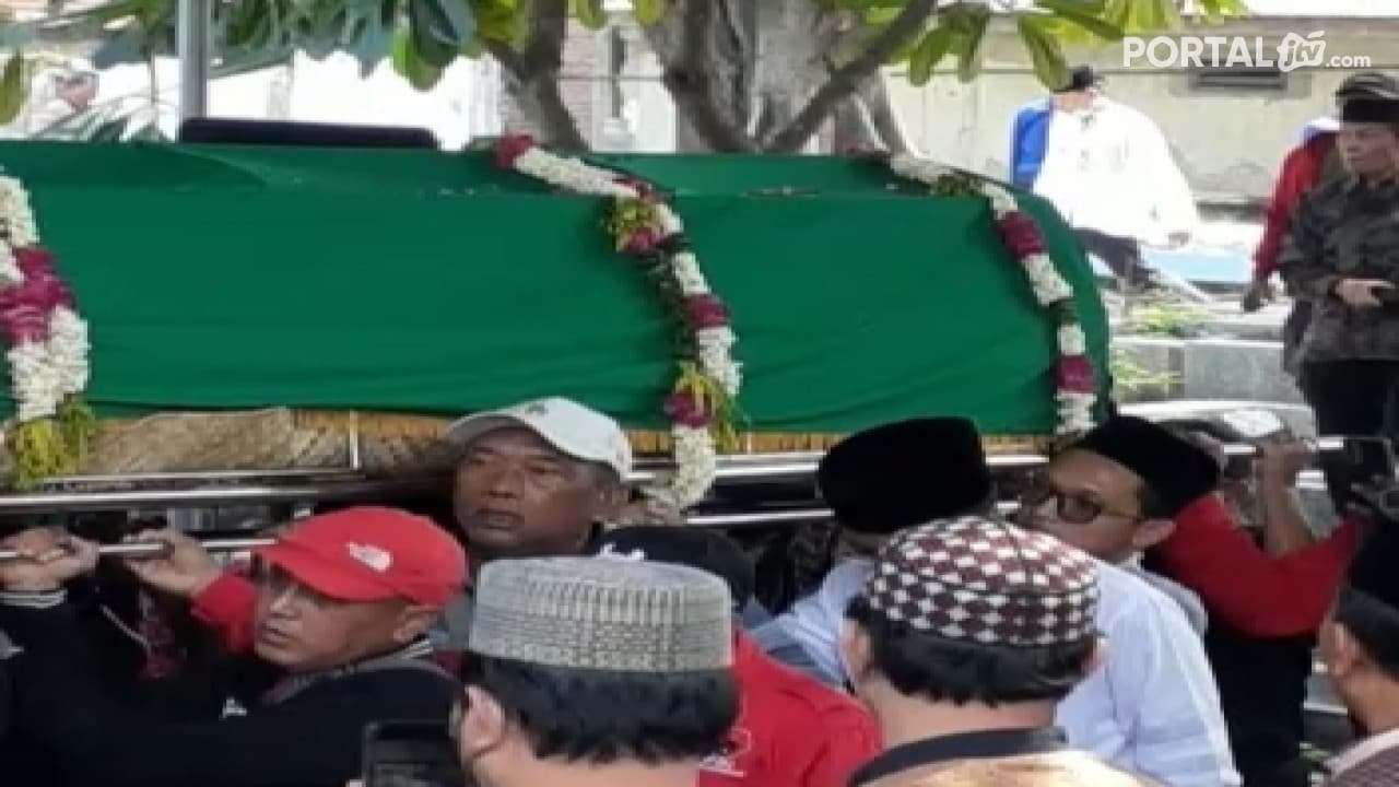 Kabar Duka, Ayahanda Walikota Surabaya Meninggal Dunia