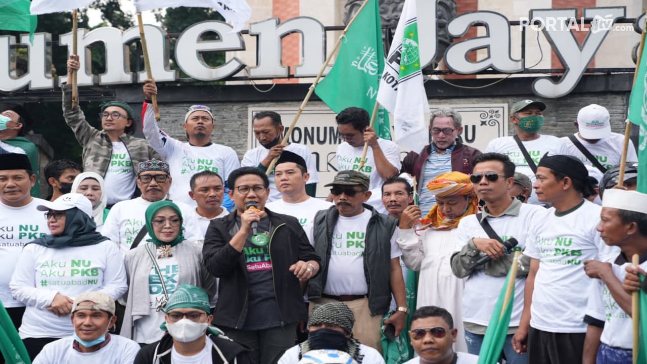 Satu Abad NU, PKB Jatim Beri Pelayanan pada Warga Nahdliyin
