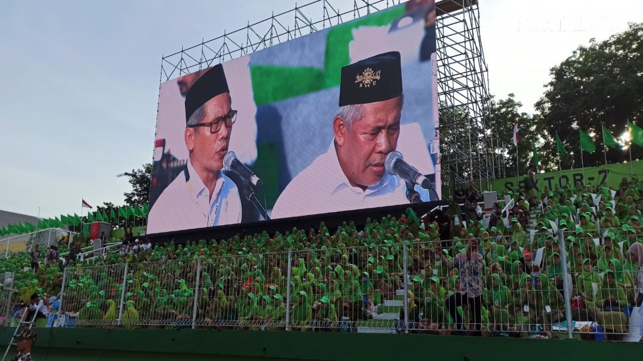 Presiden Jokowi Tiba di GOR Delta Sidoarjo Membuka Satu Abad NU