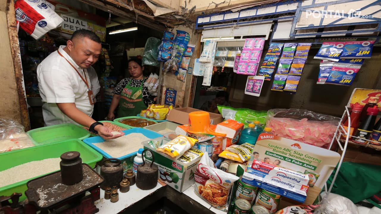Pasokan dan Permintaan Cukup, Harga Beras Surabaya Stabil