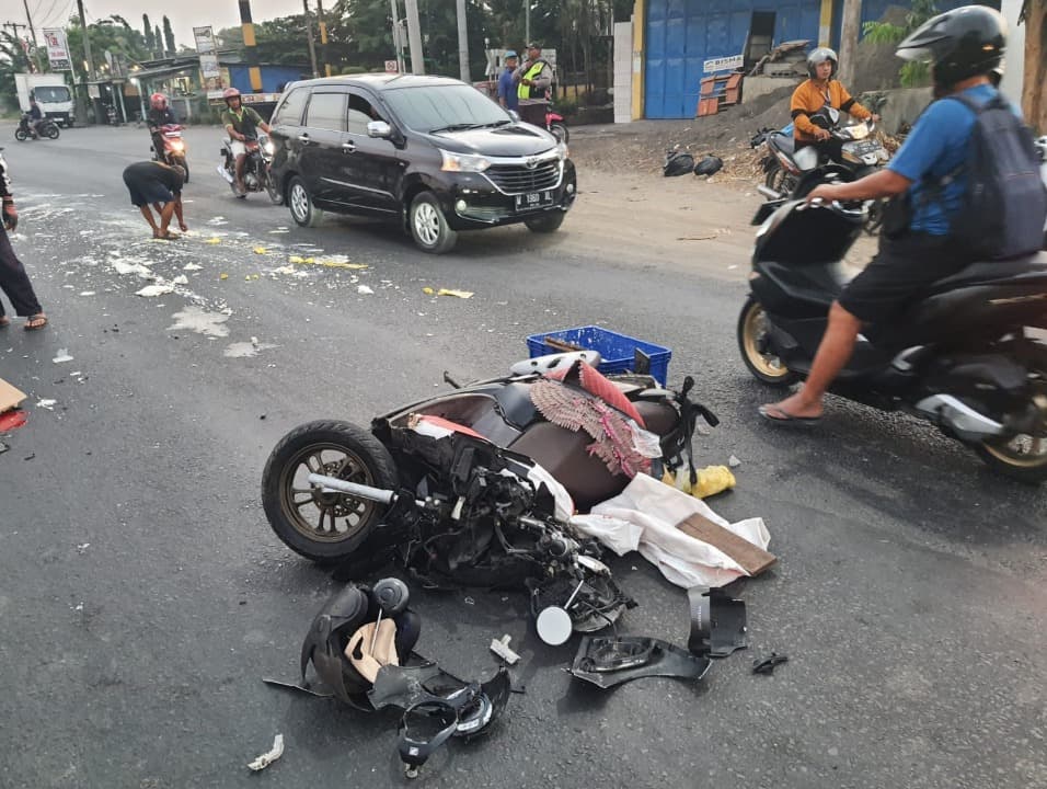 Pedagang Tahu Tewas Ditabrak Mobil di Lingkar Timur Sidoarjo