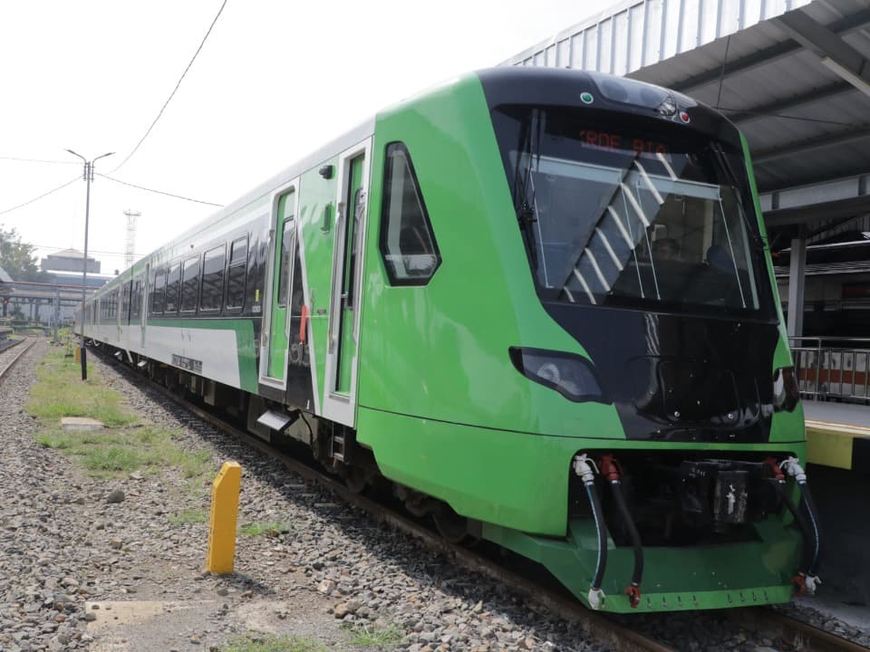 KAI Siapkan Feeder Bandung-Padalarang untuk Kereta Cepat Whoosh, Ini Jadwalnya