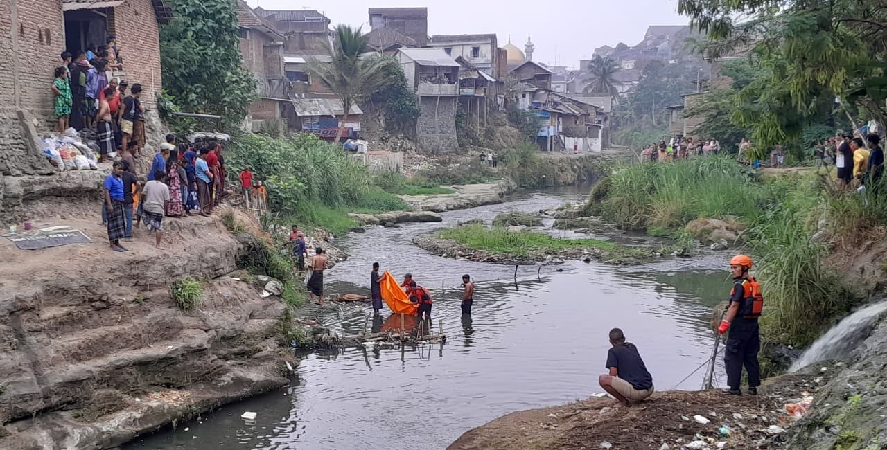 Hanyut Saat Bermain, Bocah 6 Tahun Ditemukan Meninggal Dunia di Sungai Brantas Malang