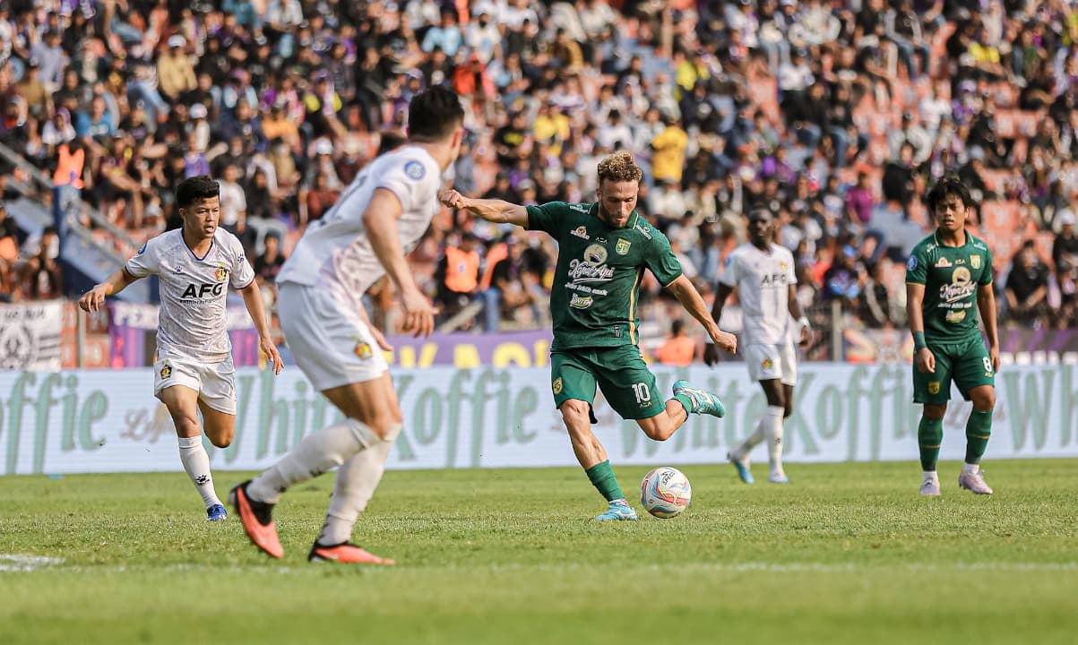Persebaya Babak Belur di Markas Persik Kediri