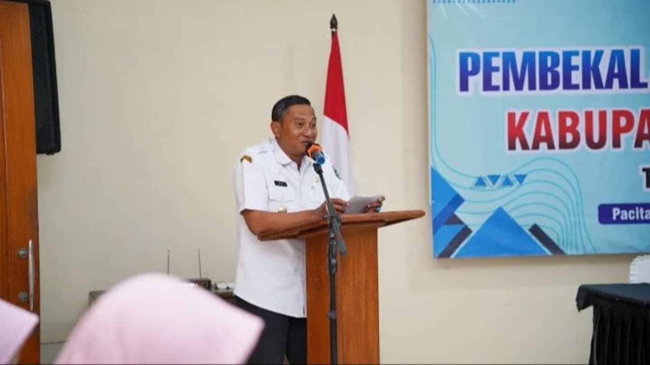 Belum Puas Kinerja OPD, Bupati Aji Ajak Kades Ikut Turunkan Kemiskinan di Pacitan