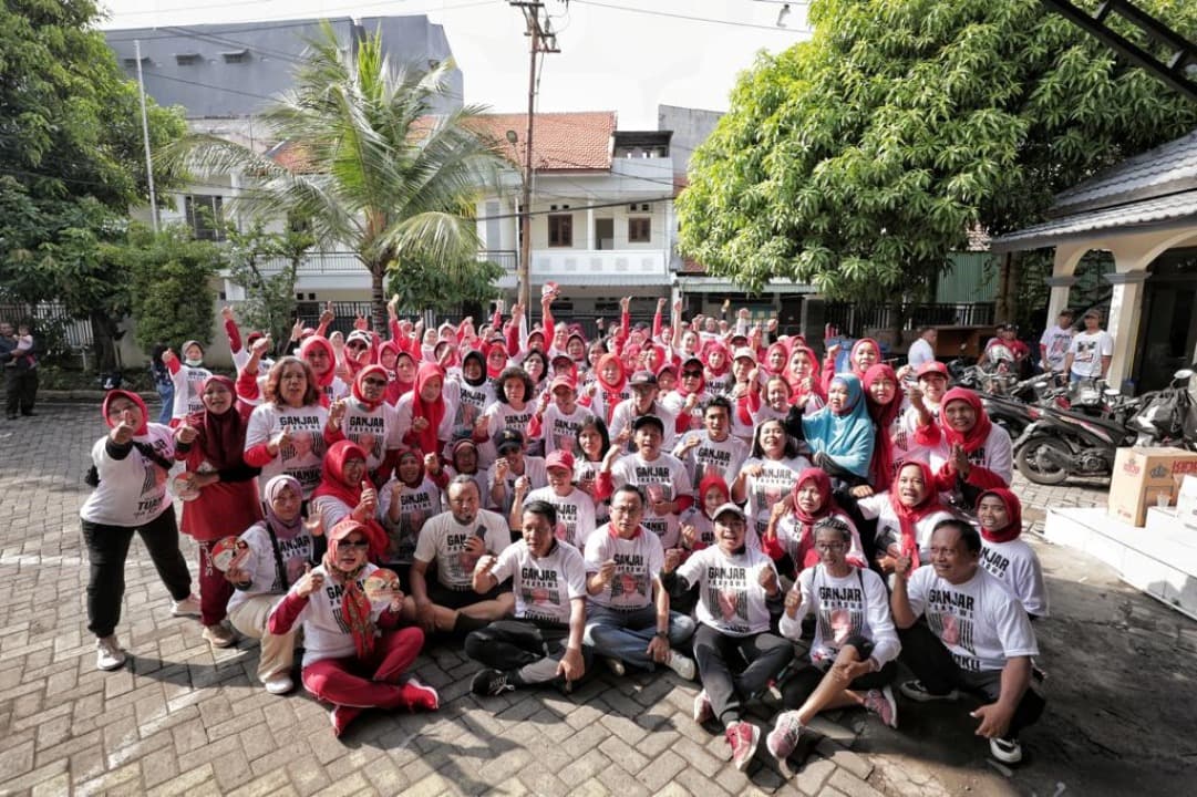Terbukti Kerja untuk Rakyat, Warga Gubeng Surabaya Mantap Dukung Ganjar-Mahfud MD