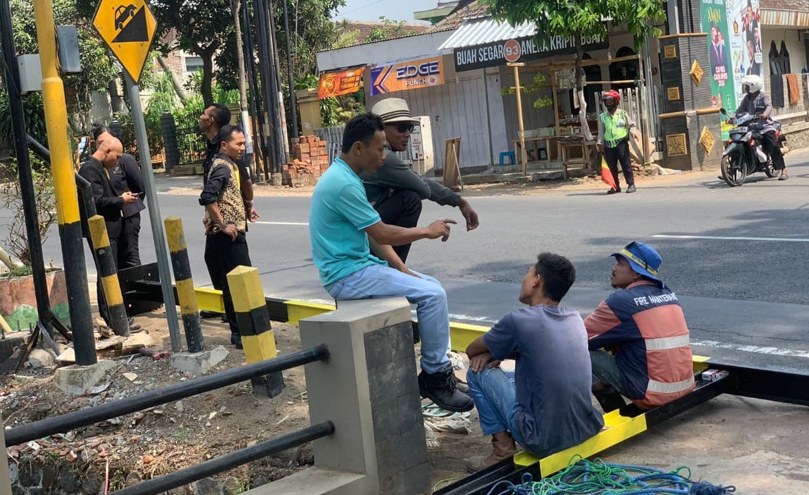 Sudah Kantongi Izin, Pemasangan Papan Penunjuk Arah Diwarnai Kericuhan