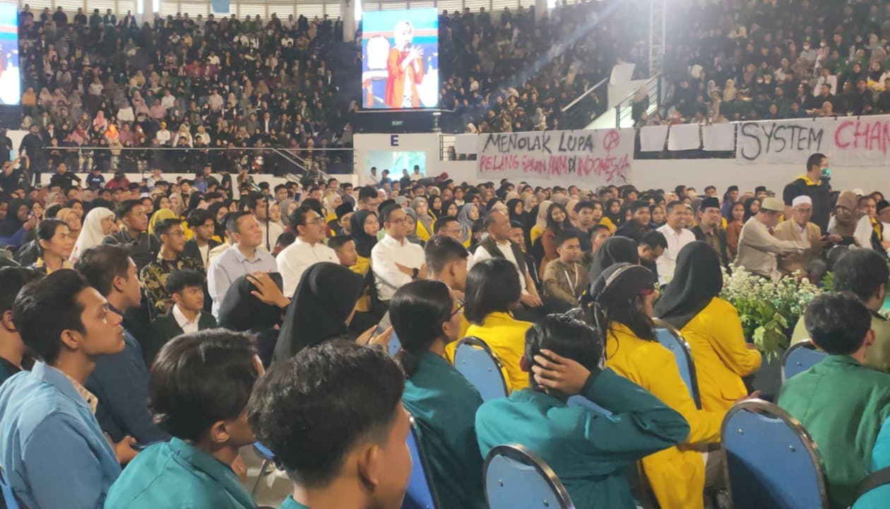 Diskusi Bersama Mahasiswa Jatim, Anies Baswedan Paparkan Konsep Reindustrialisasi