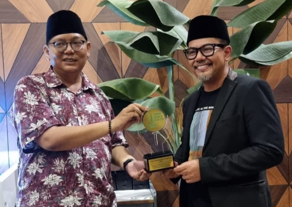 Bangun Ekonomi Pesantren, Gus Haris Dianugerahi Tokoh Muda Nahdliyin Inspiratif