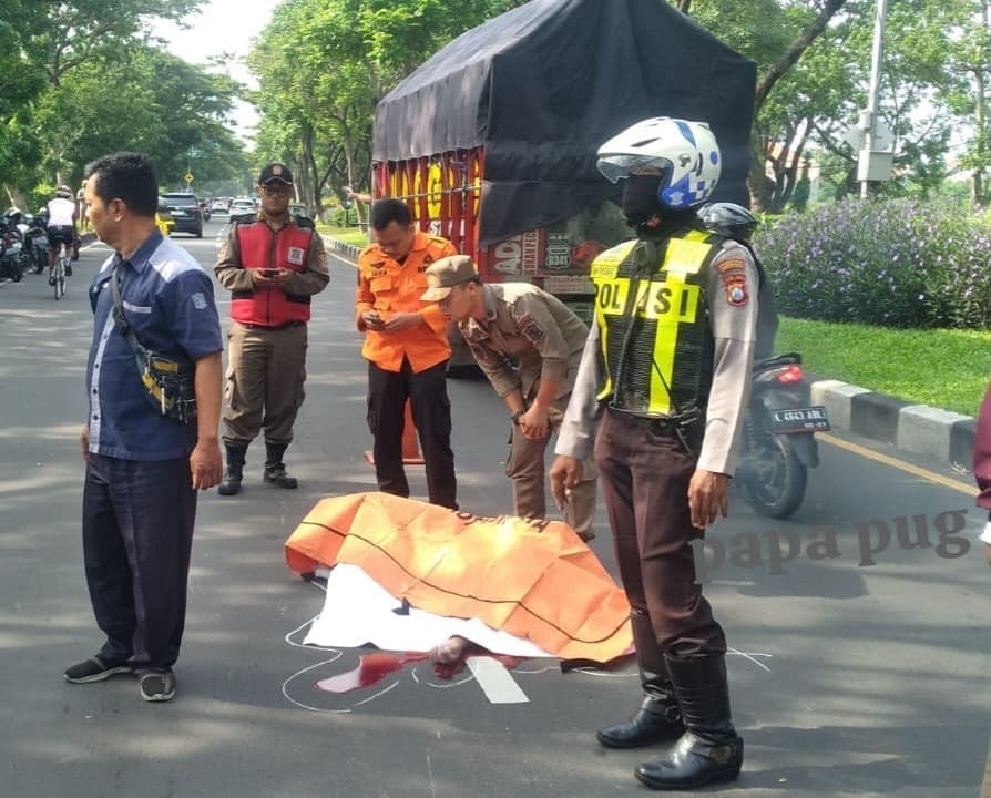 Ditabrak Motor, Pengayuh Sepeda Angin Tewas di Kawasan MERR