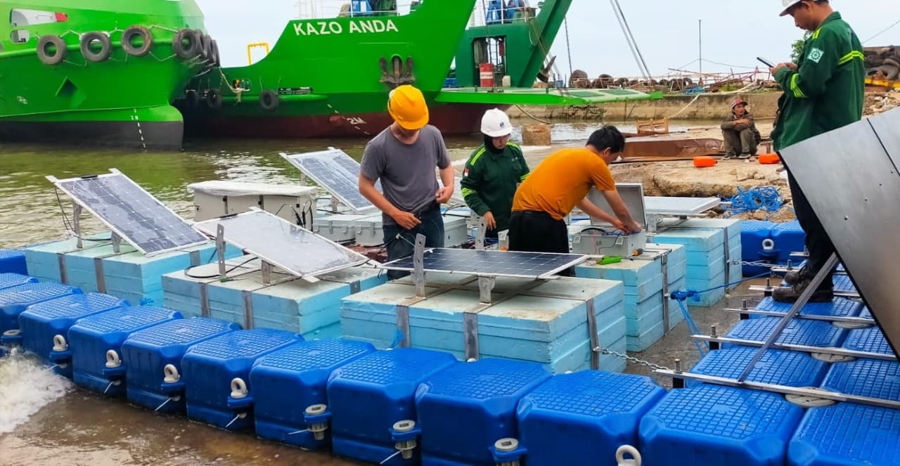 ITS Luncurkan Purwarupa PLTS Apung Laut Pertama di Indonesia