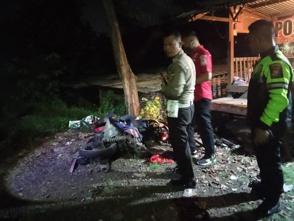 Ditabrak Truk di Lingkar Timur Candi, Pemotor Honda Beat Tewas