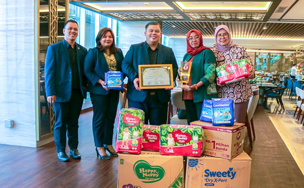 Vasa Hotel Surabaya Dinobatkan Sebagai Pemenang Utama “Best Social and Economic Impacts” Surabaya Tourism Award 2024