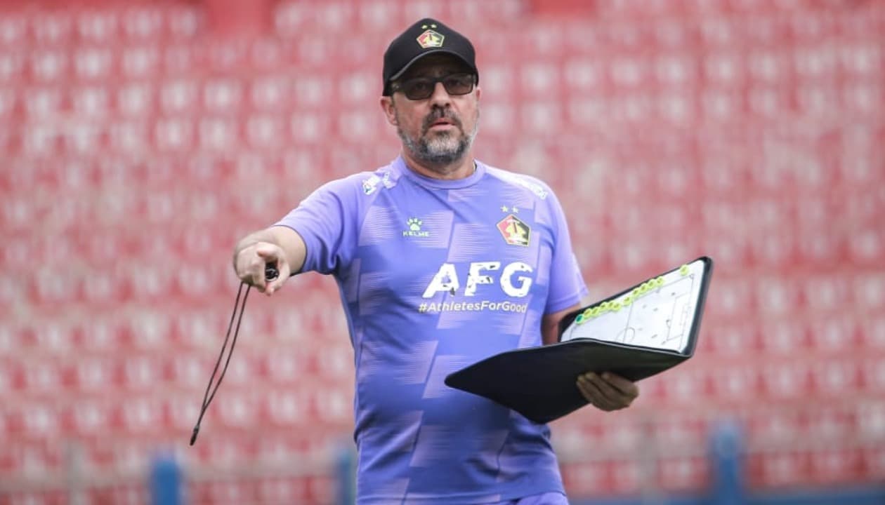 Marcelo Rospide Bertahan, Mustaqim Berpisah dengan Persik Kediri