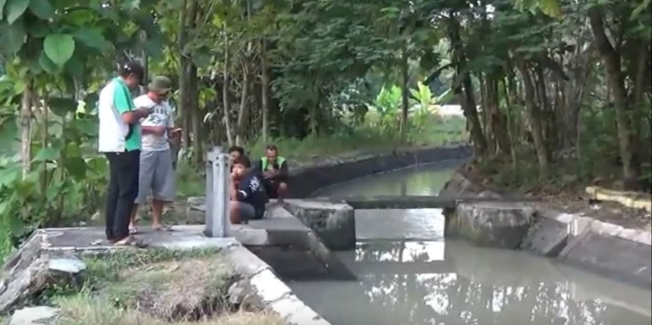 Usai Sholat Jumat, Siswa Kelas 2 SD Tewas Tenggelam di Sungai Ngawi