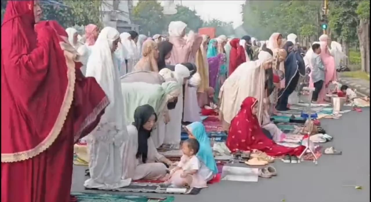 Masjid Muhajirin Surabaya Gelar Salat Idul Adha Lebih Awal