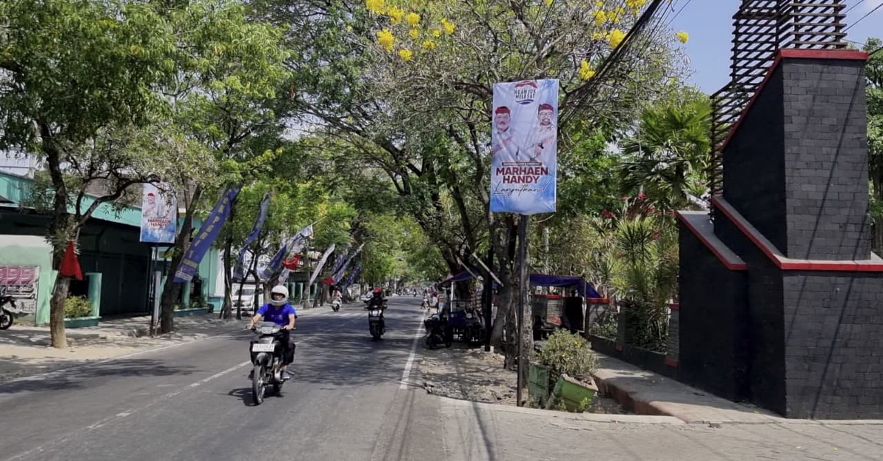 Tak Berijin, Pemasangan Banner Paslon di Aset Pemkab Nganjuk Hambat PAD