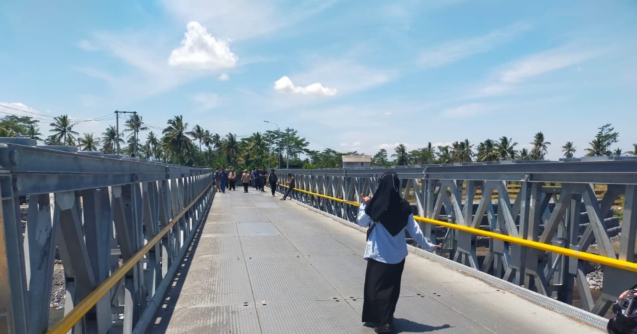 Jembatan Bailey Mujur II Kloposawit, Diharapkan Mampu Pulihkan Perekonomian Warga Pasca Diterjang Lahar Semeru