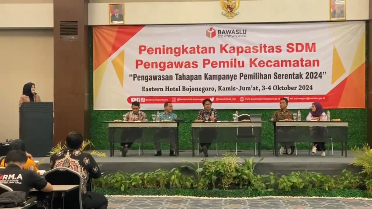 Cegah Pelanggaran Kampanye, Bawaslu Bojonegoro Gelar Bimtek Peningkatan Kapasitas SDM Pengawas Kecamatan