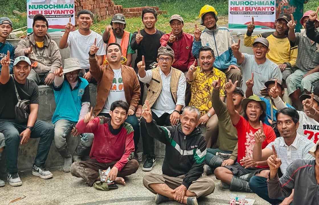 Kampanye di Kampung Macari, Nurochman-Heli Janji Kembangkan Wisata Konservasi