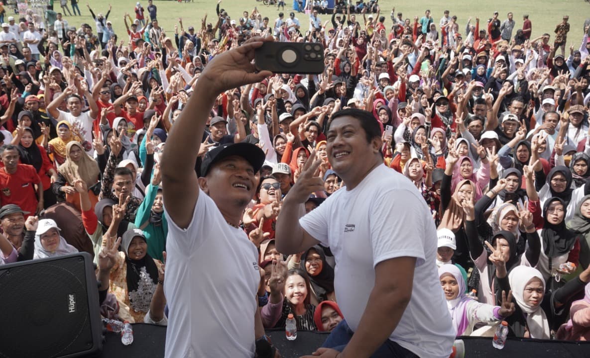 Ribuan Warga Meriahkan Jalan Sehat Paslon Aji-Gagarin di Kecamatan Bandar