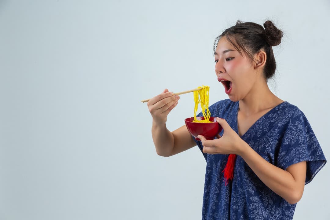 Waspadai Dampak Buruk Konsumsi Mi Instan Berlebihan, Apa Saja?