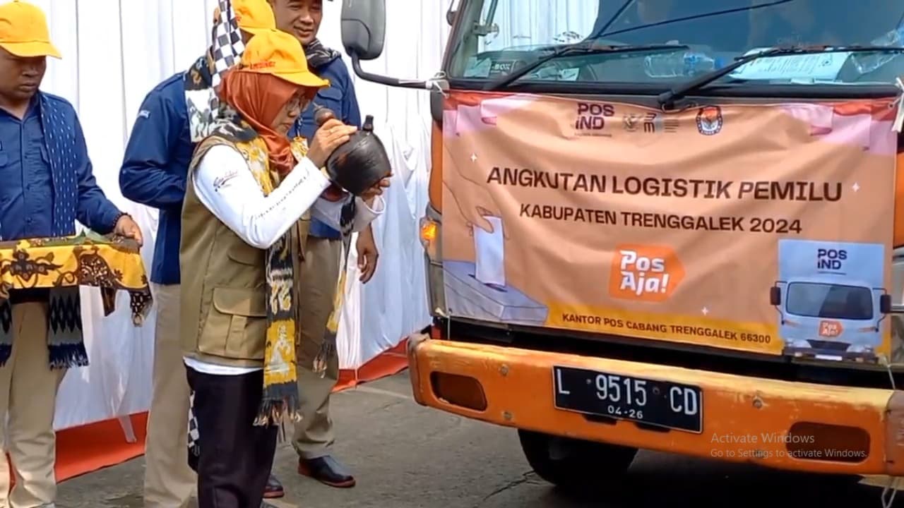 KPU Trenggalek Distribusi Logistik Pilkada 2024 ke Tiga Kecamatan