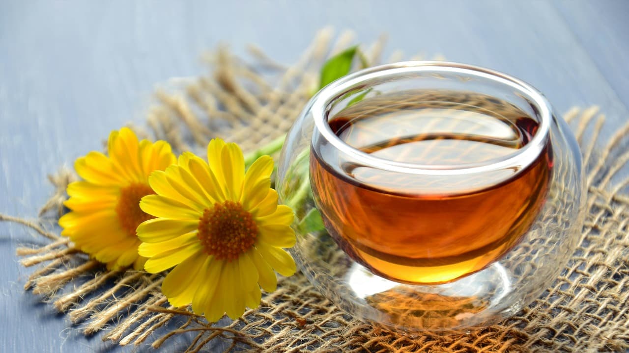 5 Kombinasi Rasa Teh dan Buah yang Populer di Kafe