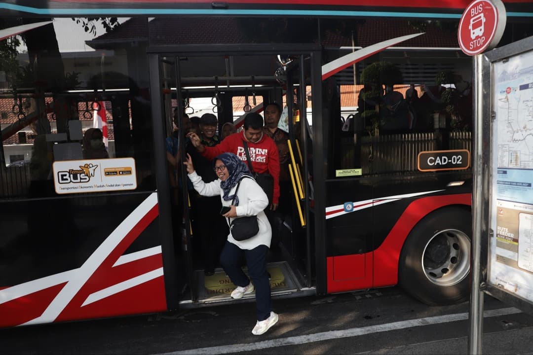 Dukung Mobilitas Warga, Pemkot Surabaya Tambah Rute Baru Transportasi Publik secara Bertahap