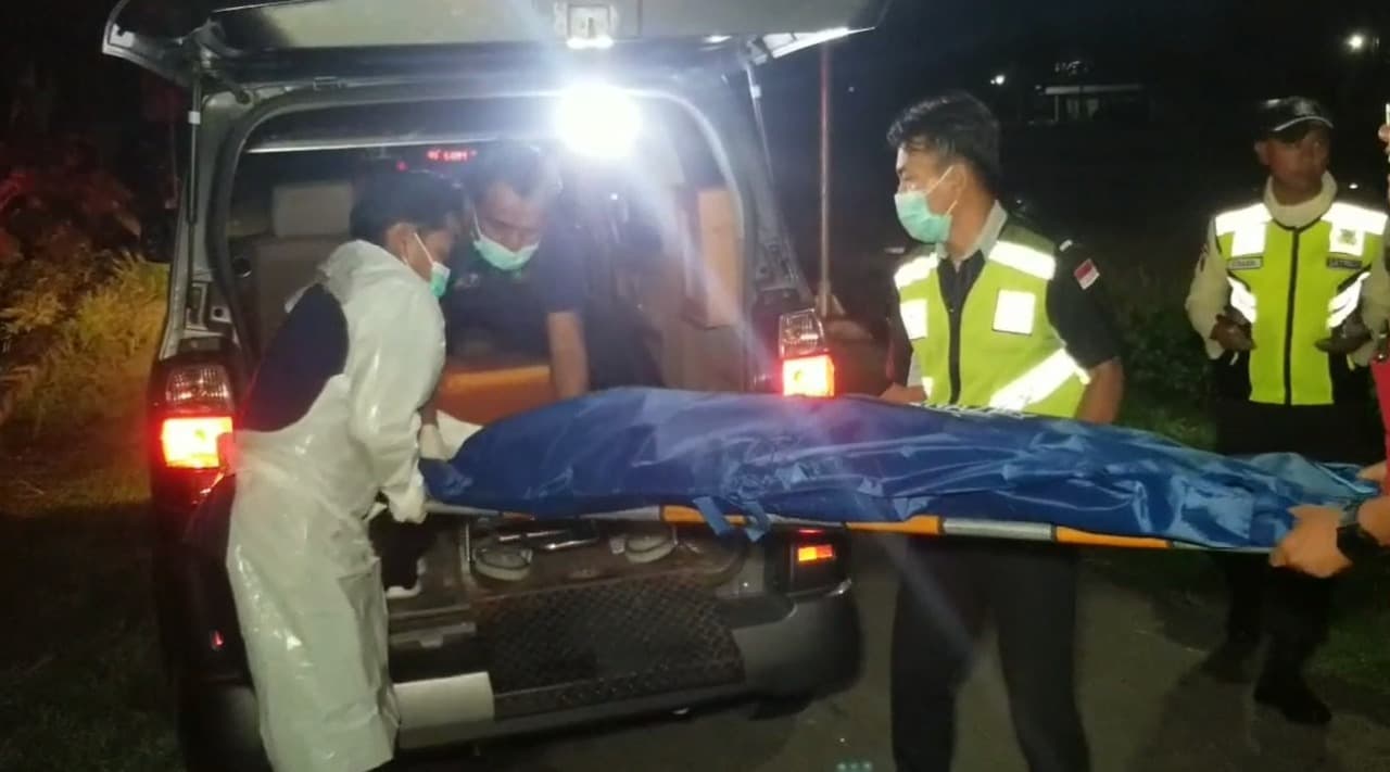 Seorang Nenek Tewas di Perlintasan Kereta Api Tanpa Palang di Ngawi