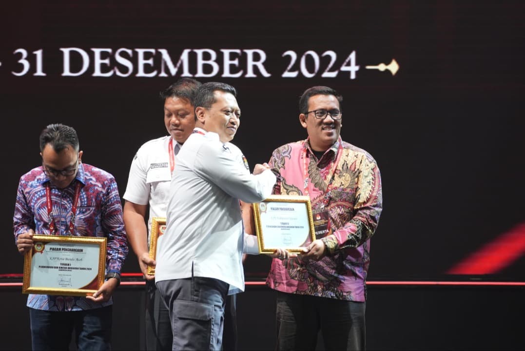 KPU Sidoarjo Raih Penghargaan Terbaik III Kategori Perencanaan dan Kinerja Anggaran 2024