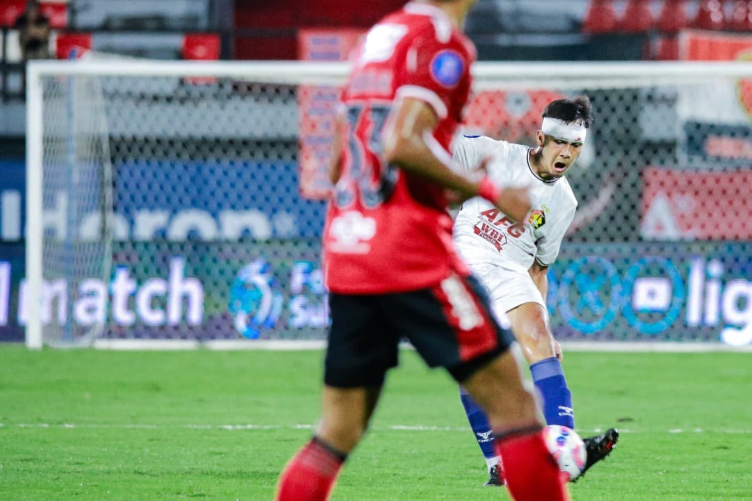Kondisi Terkini Hamra Hehanusa Usai Berbenturan dalam Duel Kontra Bali United