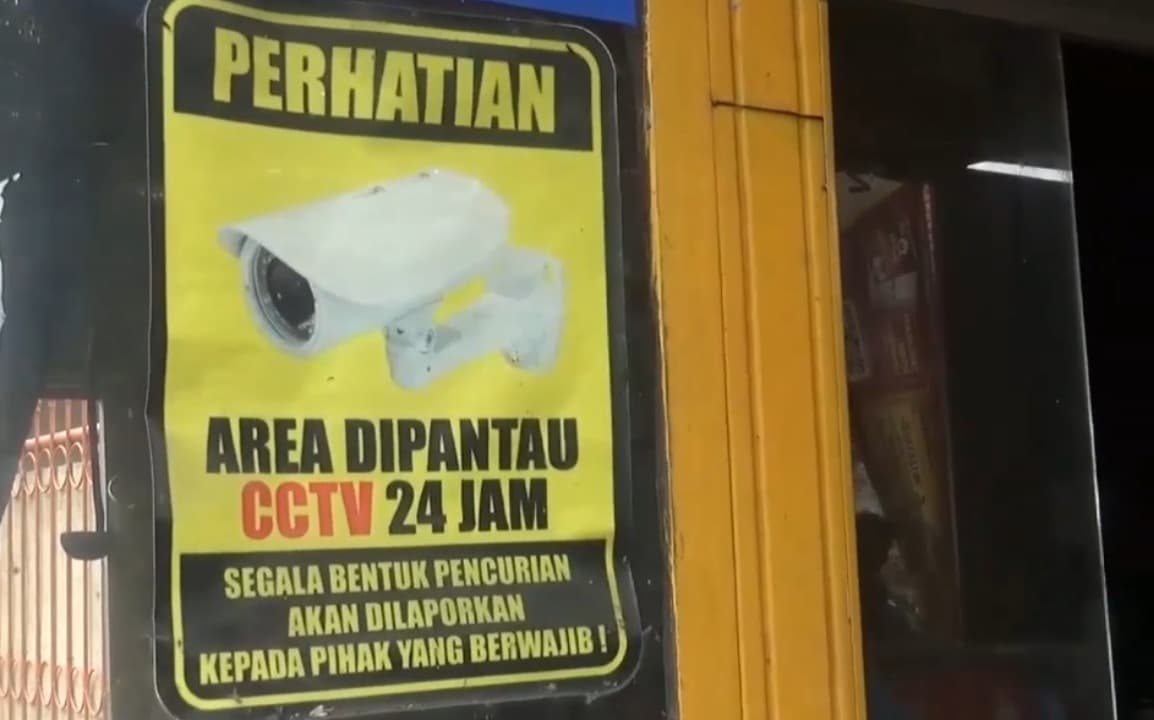 Lupa Cabut Kunci Motor Ojol Digondol Maling