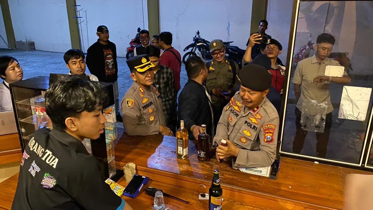 Sejumlah Tempat Karaoke Di Banyuwangi Jadi Sasaran Razia Aparat Kepolisian