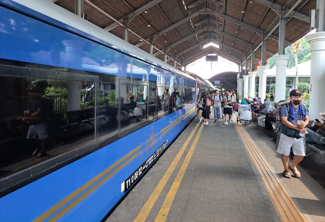 Tiket KA Tambahan Lebaran Resmi Dibuka, Berikut Daftar 8 Kereta Api di Daop 8