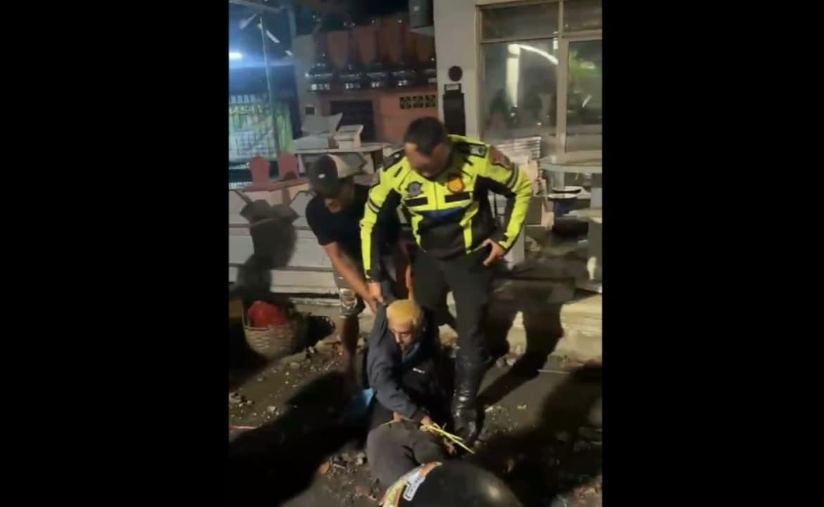 Hendak Tabrakkan Diri ke Kereta Api, Pria di Probolinggo Berhasil Diselamatkan