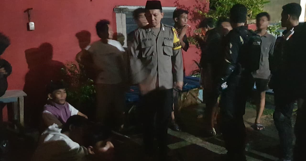 Patroli Perintis Presisi Polresta Banyuwangi Amankan 11 Remaja yang Diduga Akan Perang Sarung