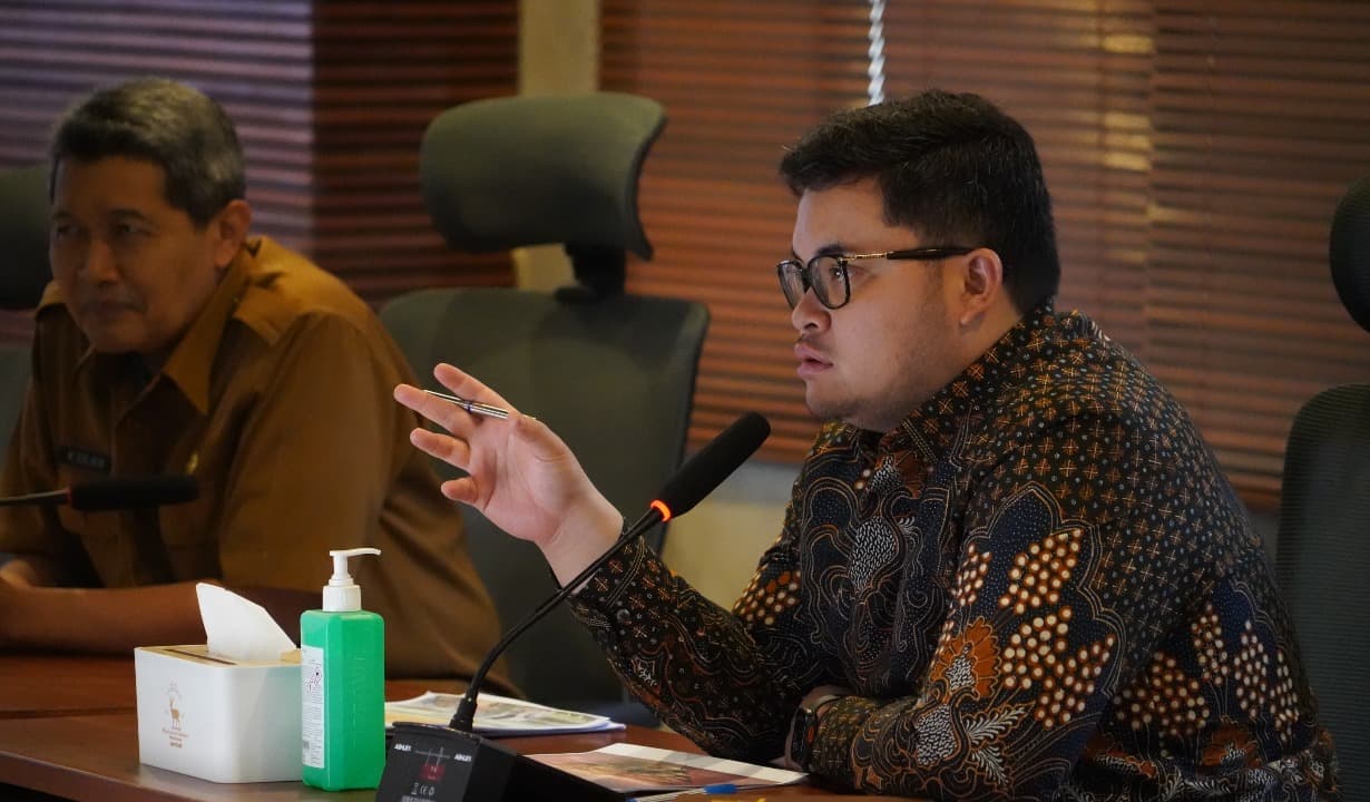Bupati Kediri Mas Dhito Instruksikan Dinas PUPR Prioritaskan Perbaikan Jalan Kabupaten
