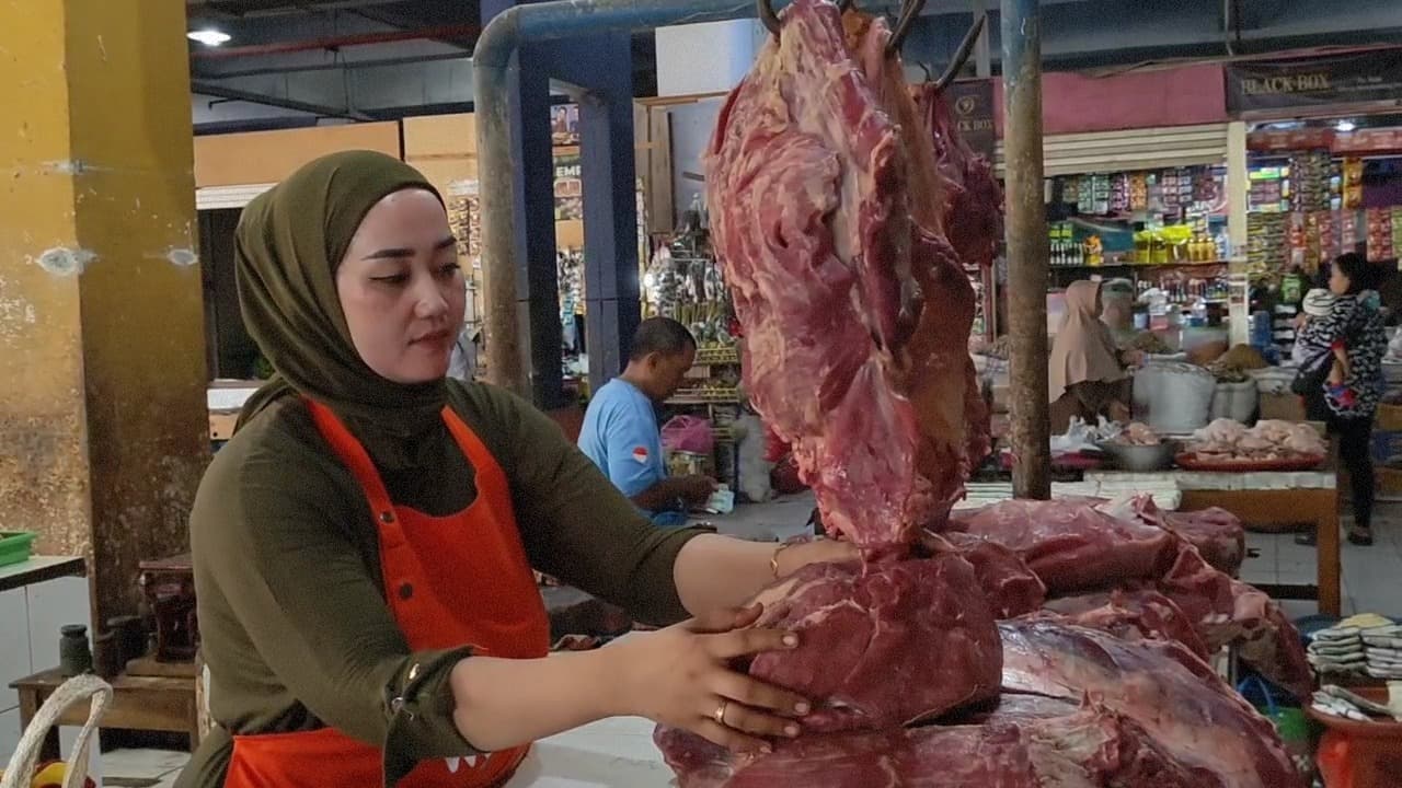 Harga Stabil, Pedagang Bersyukur Pembeli Daging Sapi Meningkat Drastis