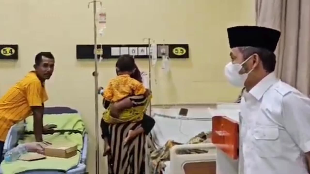 Puting Beliung Terjang Rumah Sakit  Syamrabhul di Bangkalan, Satu Orang Keluarga Pasien Jadi Korban