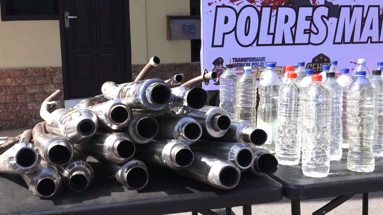 Polres Madiun Kota Musnahkan Ribuan Liter Miras dan Ratusan Knalpot Brong