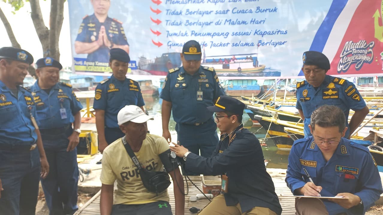 Pastikan Mudik Aman, KSOP Probolinggo Dirikan Posko dan Cek Kesehatan Nahkoda Kapal