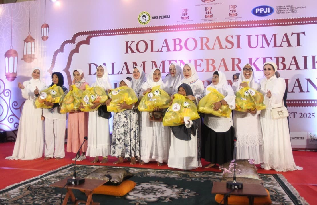 Berkah Ramadhan, Komunitas IPIP Jatim Bagikan Ribuan Paket Sembako
