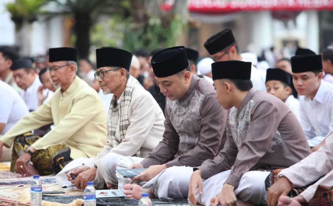 Salat Id di Balai Kota, Ini Pesan Wali Kota Eri Cahyadi kepada Warga Surabaya