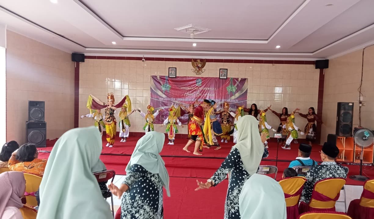 Pemdes Yosomulyo Gelar Halal Bihalal Diwarnai Kesenian Tari