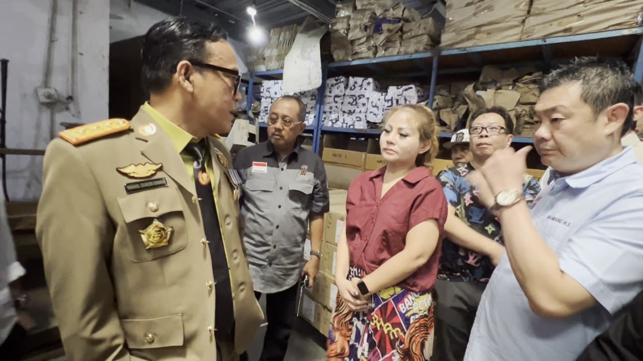 Sidak UD Sentosa Seal, Wamenaker Sebut Diana Berbelit-belit dan Tak Hargai Negara