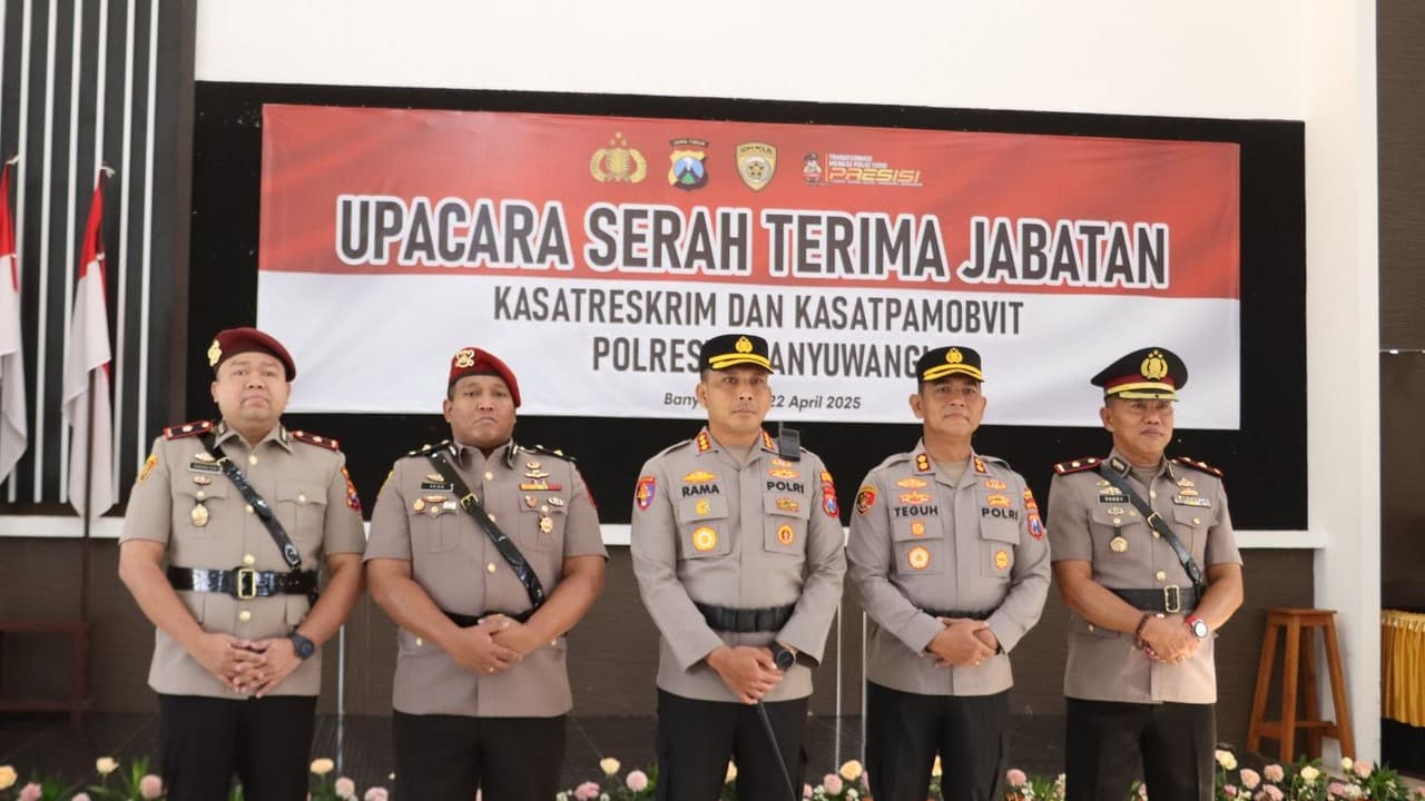 Kapolresta Banyuwangi pimpin Serah terima jabatan Kasat Reskrim dan Pam Obvit