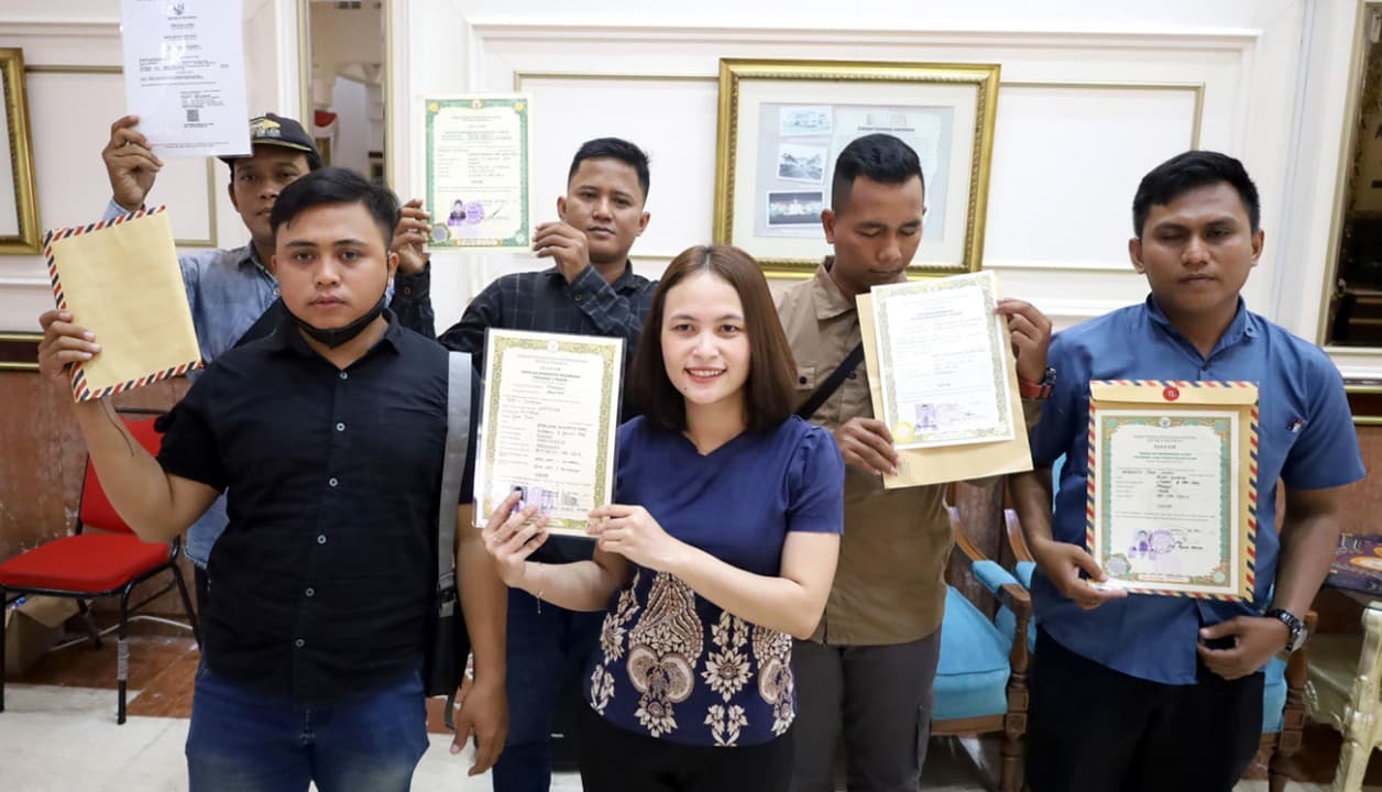 Pemkot Surabaya Kembalikan 16 Ijazah Karyawan yang Ditahan Perusahaan, UD Sentoso Seal Belum