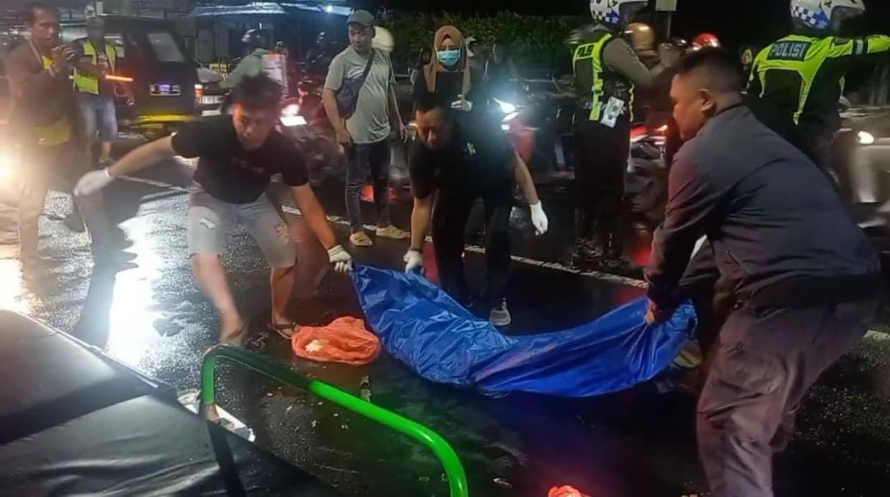 Kecelakaan Maut di Jalan Gus Dur Jombang, Penumpang Motor Tewas Terlindas Truk