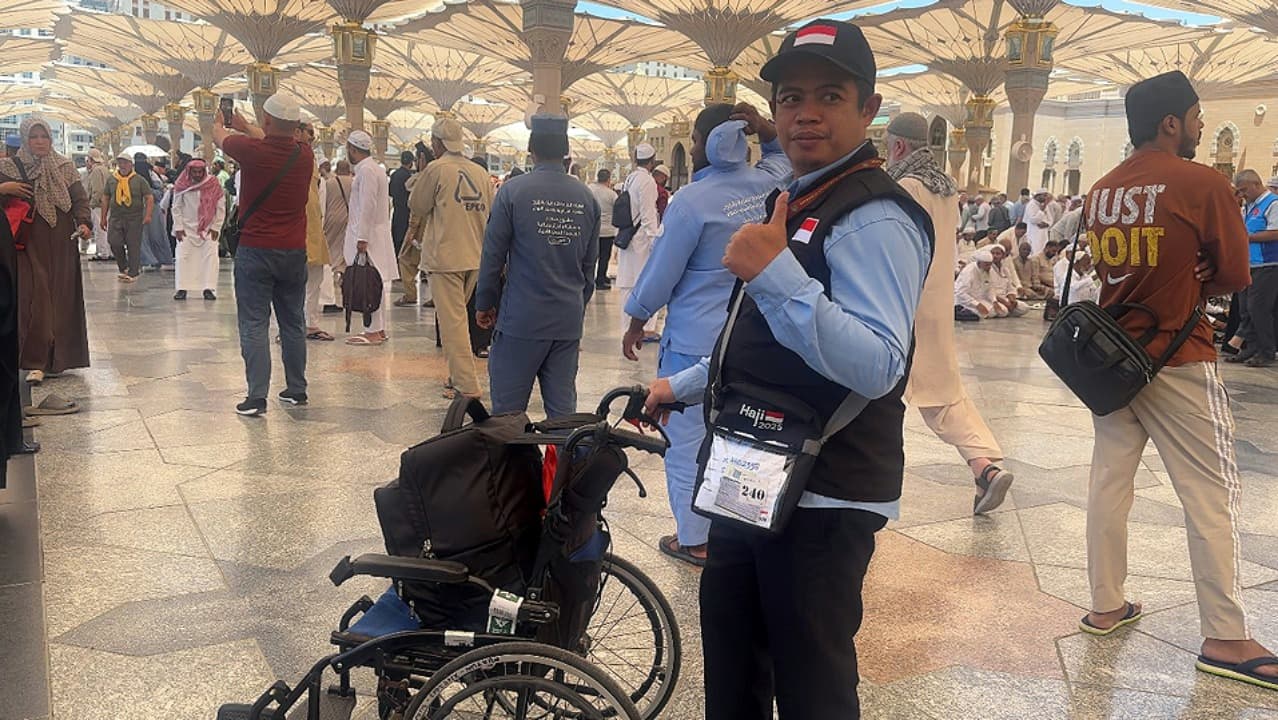 Petugas Haji Siaga 24 Jam di Masjid Nabawi, Siap Bantu Kesulitan Jemaah Haji Indonesia
